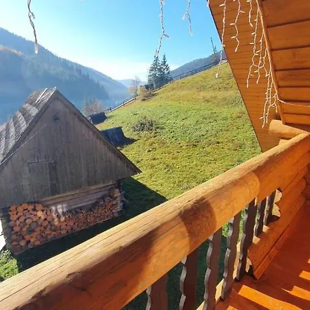 шепіт карпат Ferienhaus Synevyrsʼka Polyana