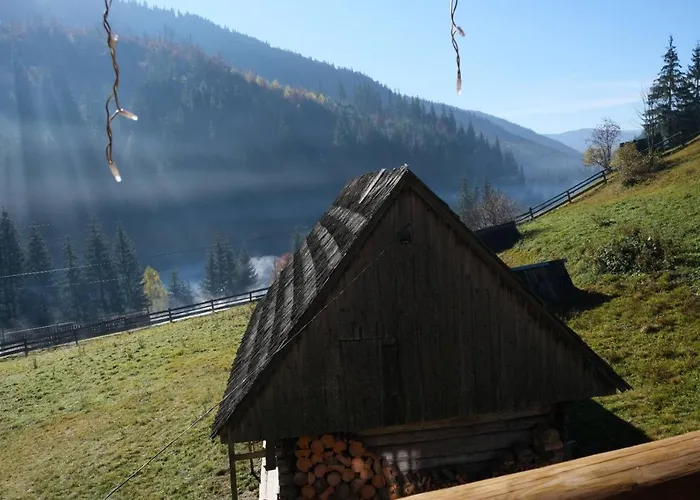 Holiday home шепіт карпат